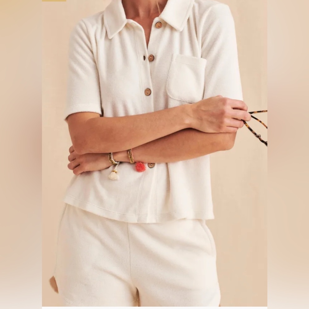 Cream Button-Up Shirt and Shorts SET